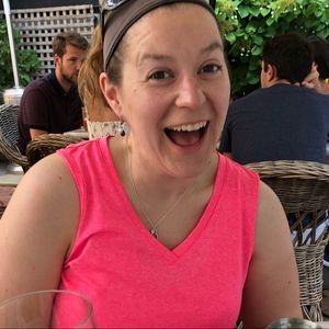 Meet your Posher, Christina